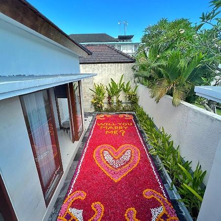 The Sakaye Villas & Spa Legian Exteriör bild