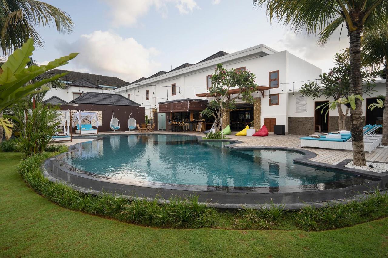 The Sakaye Villas & Spa Legian Exteriör bild